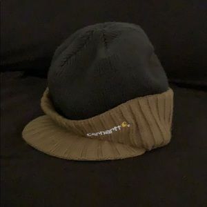 Carhartt beanie with visor